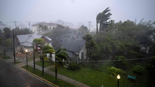 Hurrikan »Ian« hat Florida erreicht: Meterhohe Sturmfluten, Überschwemmungen und heftiger Regen erwartet