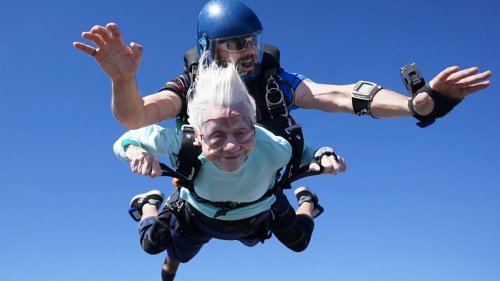 Rekordversuch in den USA: 104-Jährige will älteste Fallschirmspringerin der Welt werden
