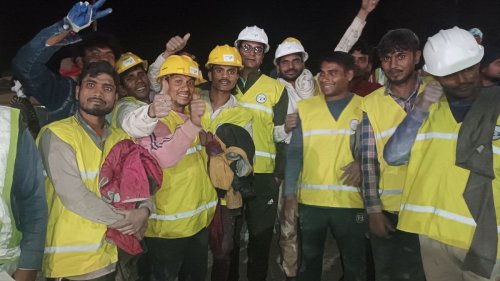 Eingestürzter Tunnel in Indien: Die Retter aus der verbotenen Zone
