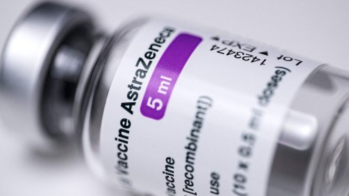 Berechnungen zu AstraZeneca-Entscheidung: Was ist riskanter – Impfung oder Impfstopp?