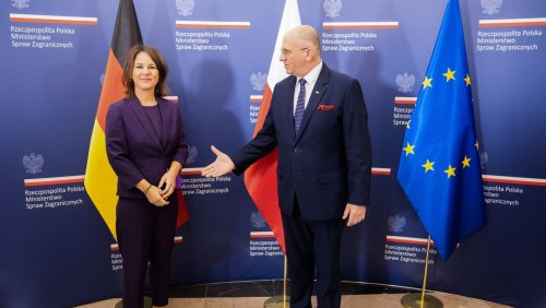 Besuch in Warschau: Baerbock weist polnische Reparationsforderungen zurück