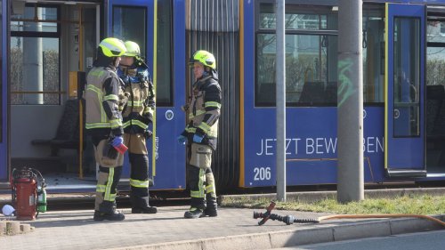 Frau in Straßenbahn angezündet – Tatverdächtiger festgenommen 