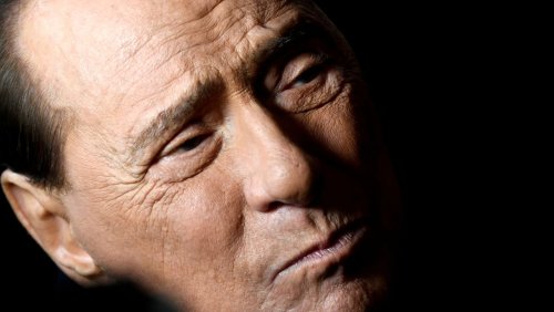 Nach Verzicht auf Präsidentenwahl: Berlusconi muss wieder ins Krankenhaus