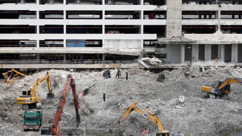 Bau-Magnat und 16 weitere Personen nach Einsturz von Hochhaus in Bangkok verhaftet 
