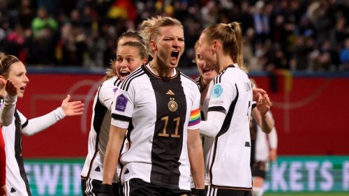 Fußball-Nationalmannschaft der Frauen: Deutschland schlägt Dänemark und hält Olympia-Traum am Leben