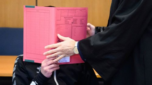 Zwölf Jahre Haft für tödliche Messerattacke auf Asylheimbetreiber 