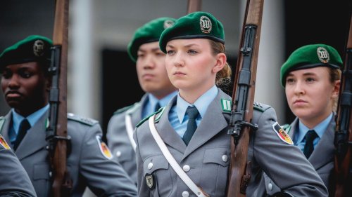 Bewerbungen bei der Bundeswehr steigen um mehr als 18 Prozent 