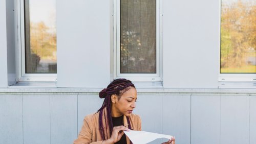 Startklar-Newsletter: Worauf sollte ich bei einem Arbeitsvertrag achten?