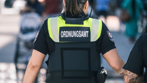 Schwerin: Ordnungsamt schickt Mitarbeiter mit kugelsicheren Westen auf die Straße
