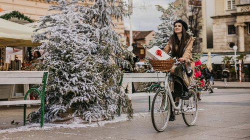 Fahrradzubehör im Test: Geschenkideen für Radfahrerinnen und Radfahrer