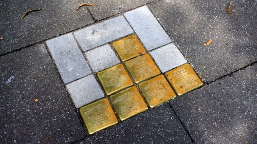 Stolpersteine jüdischer Familie in Kaiserslautern gewaltsam entfernt 