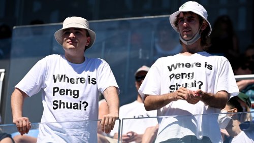 Protest bei den Australian Open: Warum die T-Shirts zum Fall Peng Shuai plötzlich doch erlaubt sind