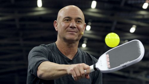 Agassi gewinnt sein erstes professionelles Pickleballspiel 