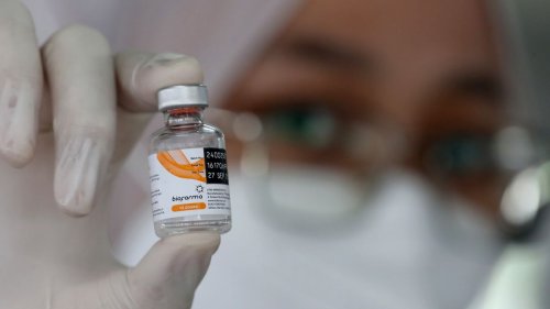 Kampf gegen Coronapandemie: Lauterbach erteilt Einfuhrerlaubnis für chinesischen Impfstoff Sinovac