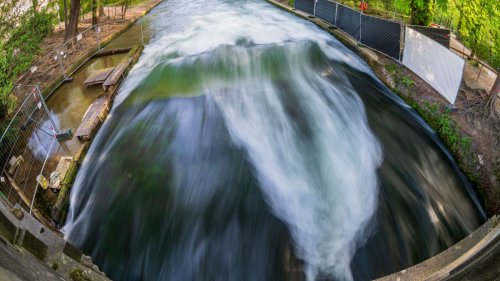 Surferin nach Unfall an Münchner Eisbachwelle gestorben 