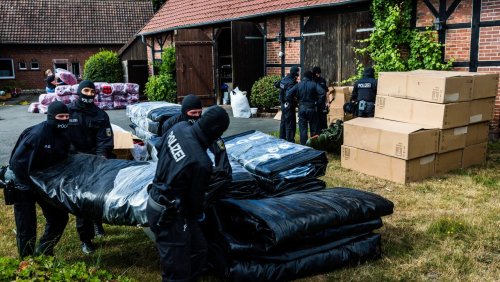 Stürmung eines Schlauchbootlagers in NRW: Bundespolizei nimmt mutmaßliche Schlüsselfigur einer Schleuserbande fest