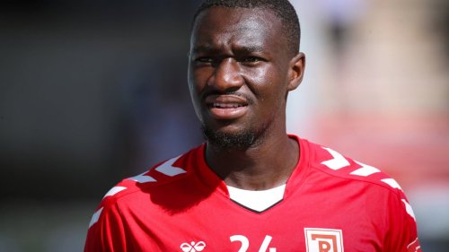 Profi für Jahn Regensburg: Fußballspieler Diawusie im Alter von 25 Jahren gestorben