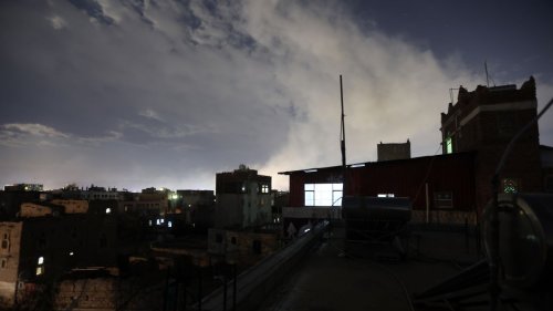 USA bombardieren Huthi-Stellungen im Jemen 
