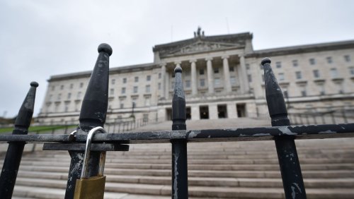 Trotz Blockade im Parlament: London verschiebt Regionalwahl in Nordirland um bis zu ein Jahr