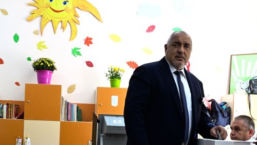 Parlamentswahl in Bulgarien: Bürgerliche Oppositionspartei von Ex-Regierungschefs Borissow liegt vorne