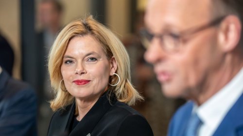   
  Unter besonderer Beobachtung 