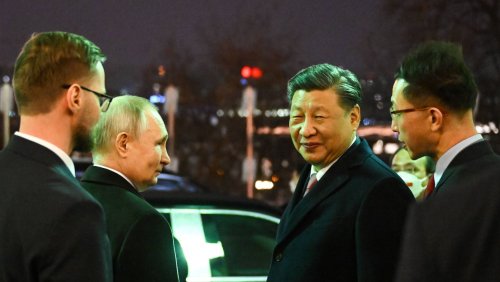 Mehrtägiger Besuch in Moskau: Xi tritt Heimreise nach China an – Spekulationen um Selenskyj-Telefonat