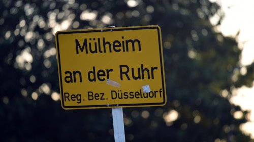 "Verschissmuss" statt Faschismus: Fehler auf Trauerschleife - SPD Mülheim schaltet Anwalt ein