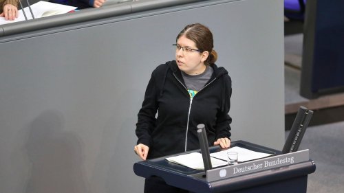 Die Regierung will nicht sagen, wie viele Reden sie schon mithilfe von KI geschrieben hat | Flipboard