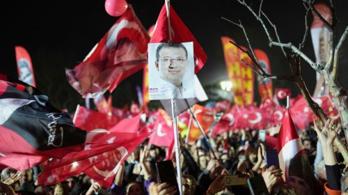 Türkische Behörden nehmen 18 Mitarbeiter der Istanbuler Stadtverwaltung fest 