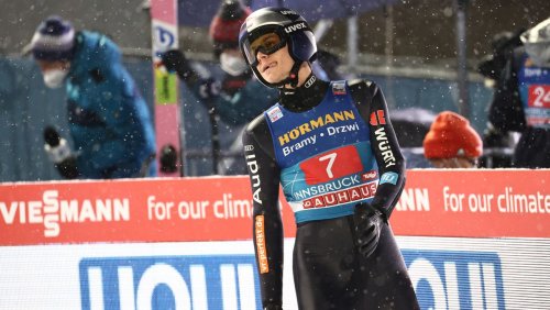 Skisprung-Olympiasieger: »Scheiß Coronatest« bringt Wellinger wohl um Startplatz für Peking