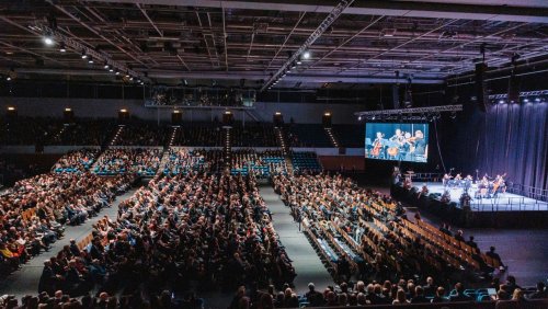 Bluttat von Hamburg: Zeugen Jehovas nehmen Abschied von Opfern