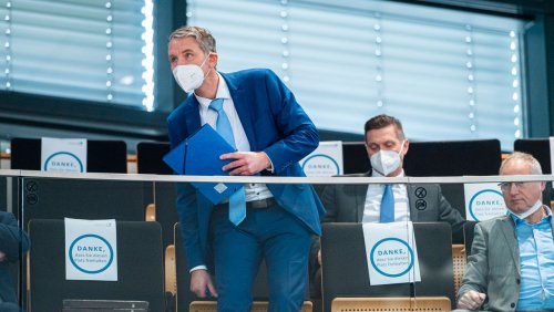 Wegen Nazi-Spruch: Thüringer Landtag soll Immunität von Björn Höcke aufheben