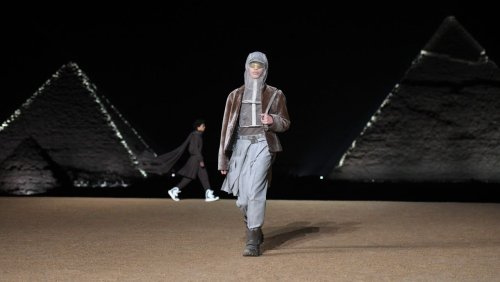 Modenschau in Ägypten: Dior präsentiert seine Kollektion vor den Pyramiden von Gizeh