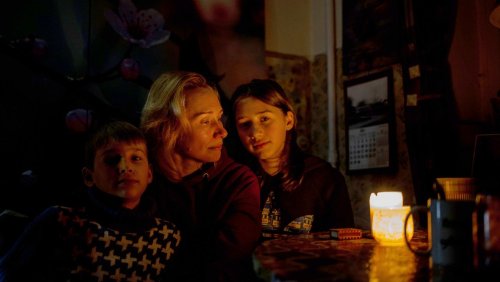 Stromausfälle in der Ukraine: Wärmestuben für ein ganzes Land