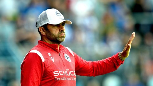 Nach vier Spieltagen: Bielefeld stellt Trainer Uli Forte frei