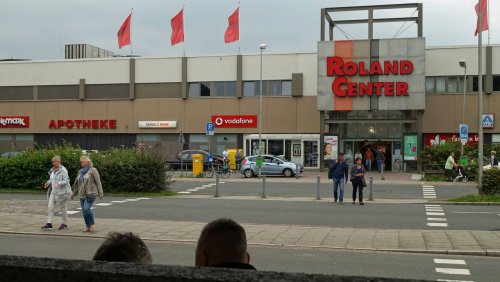 Einkaufszentrum in Bremen: Diebe bohren sich durch mehrere Wände zu einem Juwelier