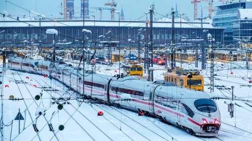 Winterwetter in Bayern: »In einem hochtechnisierten Land eine so schlechte Bahn-Infrastruktur?«