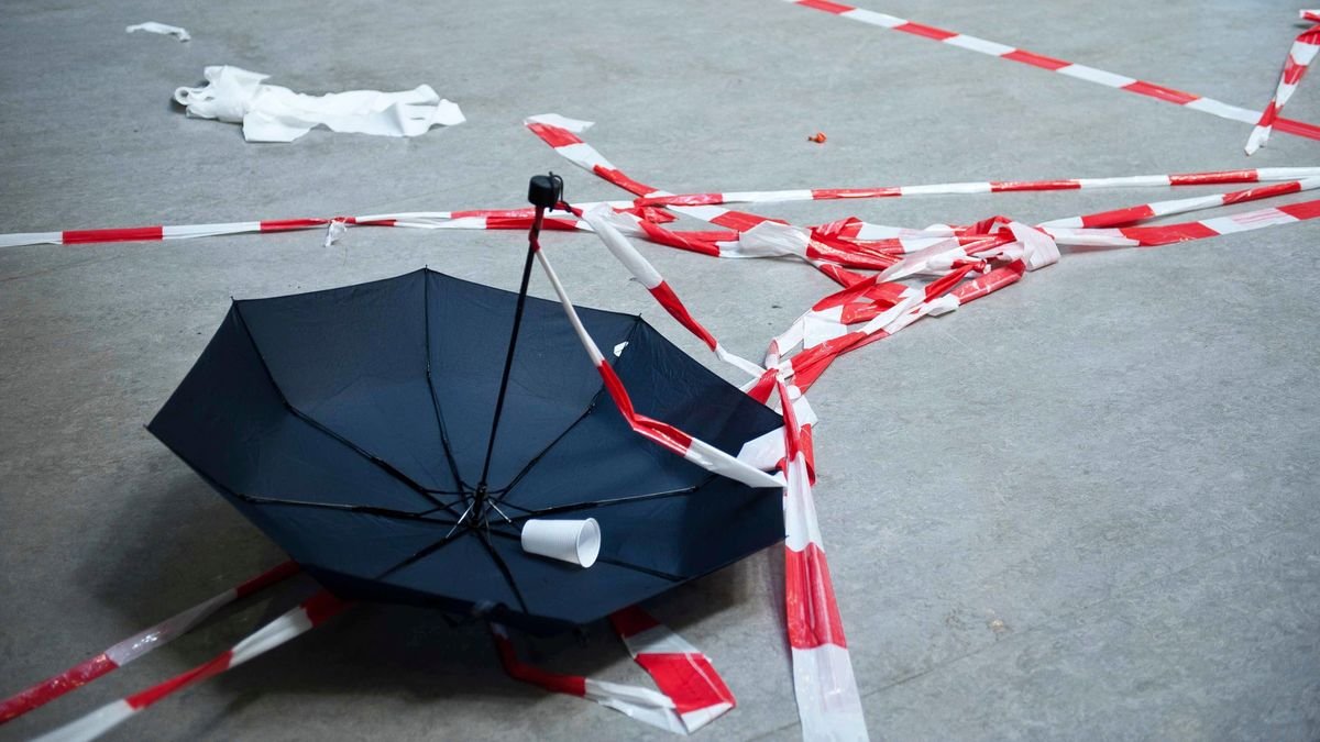 Striptease, Waffen, Wasserschäden – was rund um Abifeiern passiert