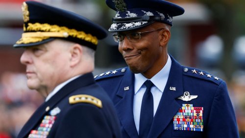 Führungswechsel bei US-Armee: Generalstabschef Milley ätzt bei seiner Verabschiedung gegen Ex-Präsident Trump