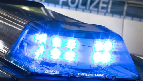 Troisdorf: Mutmaßlich verweigerte Zigarette - Mann schubst Frau auf Bahngleis