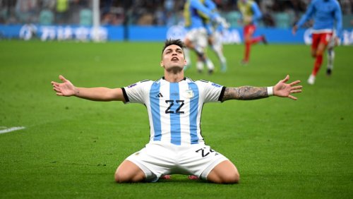 Lionel Messis Traum lebt: Argentinien schlägt die Niederlande im Elfmeterschießen und steht im Halbfinale