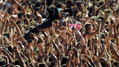 Vorwürfe Von Shelby Lynn: Keine Ermittlungen Gegen Rammstein-Sänger In ...