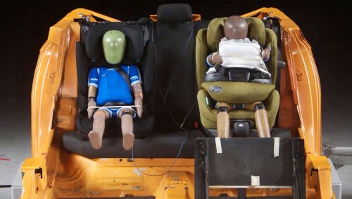 Stiftung Warentest: Kindersitz mit Airbag bekommt Note »sehr gut«