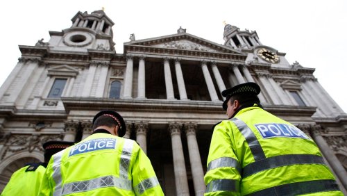 Untersuchungsergebnis: Rassistisch, frauenfeindlich und homophob – verheerendes Zeugnis für Londons Polizei