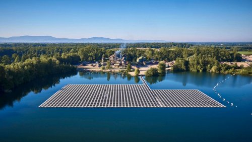 Ertrag von schwimmenden Solar-Anlagen: Die Fotovoltaik geht baden