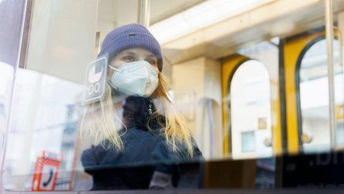 Coronapandemie: Bayern schafft Maskenpflicht im ÖPNV ab