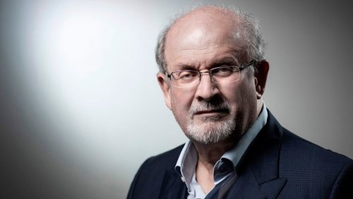 Angriff auf Schriftsteller: Salman Rushdie zeigt offenbar erste Anzeichen der Besserung
