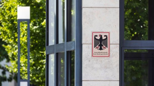 Brandanschlag von Saarlouis: Fall Samuel Yeboah – Ermittler nehmen früheren Neonazi-Führer fest