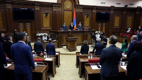 Bruch mit Moskau: Armenisches Parlament stimmt Beitritt zu Internationalem Strafgericht zu