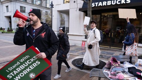Starbucks verärgert Baristas mit Kleiderordnung 